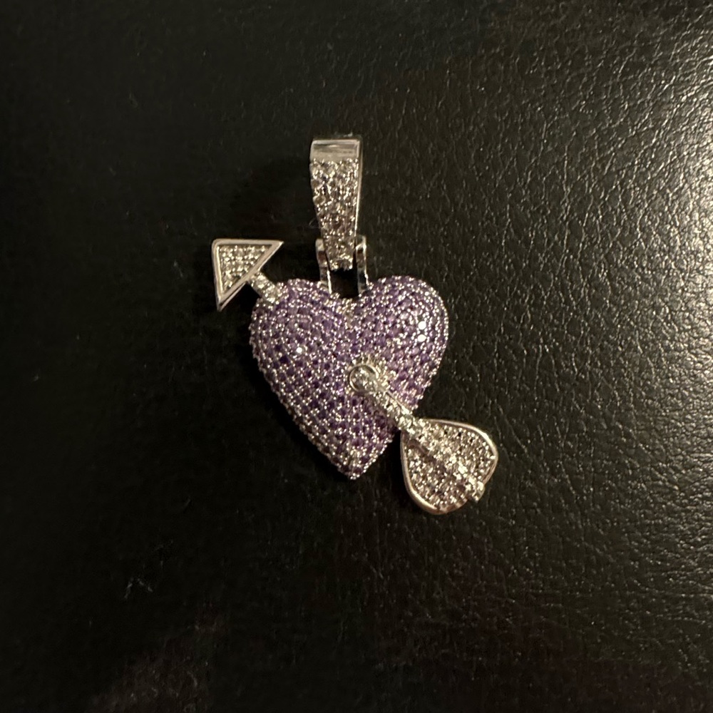 GLD diamond pendant